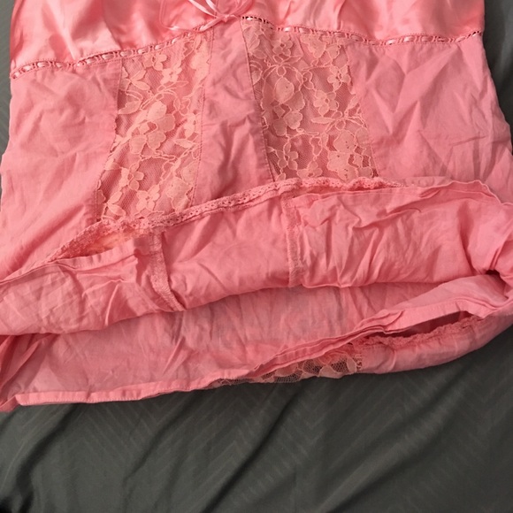 Pink tank top/cami - Picture 6 of 8